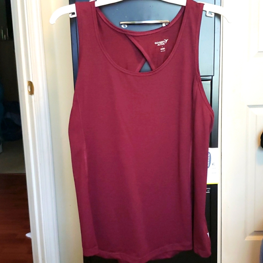 NWT Go-Dry Workout Top